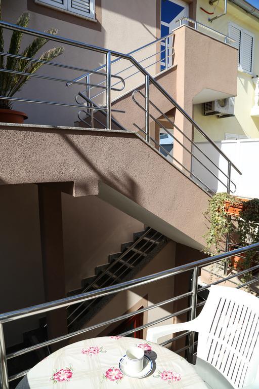 Apartments Dragica Milna  Ngoại thất bức ảnh